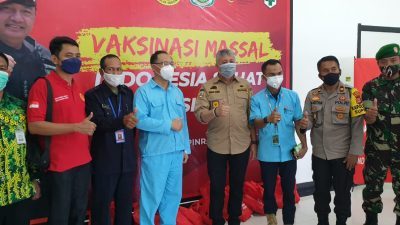 Bupati Pinrang Pantau Langsung Vaksinasi Massal PT Biota Laut Ganggang