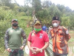 HMTS UKI Toraja Bersama Masyarakat Benahi Jembatan Viral di Balusu