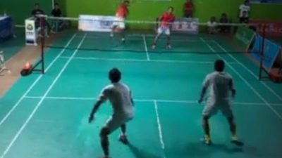 Jantung Berhenti Saat Sedang Main Bulutangkis