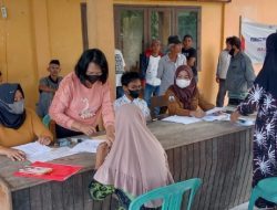 199 Warga Tinambung Terima Bansos PKH-BNPT Rp 500 Ribu