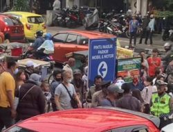 Viral, Ibu-ibu Bawa Tas Dikejar Sekuriti di Jogja Kepatihan Bandung