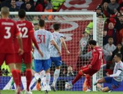 Telanjangi MU 4-0, Liverpool Kokoh di Puncak Klasemen Liga Inggris