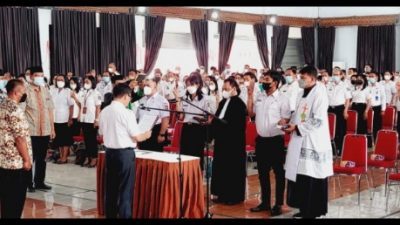 Bupati Tana Toraja Lantik 217 Pejabat Eselon III dan IV