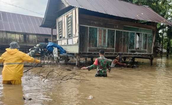 Air sungai nipa meluap di Bone