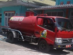 Pasukan Penyedot WC Dinas PUPR Majene Beraksi di Puskesmas Pamboang