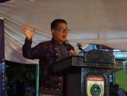 Hadiri HUT Desa Batetangnga, Akmal Tekankan Pentingnya DDP
