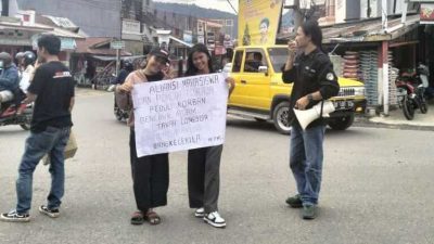 Puluhan Mahasiswa dari Berbagai  Organisasi Gelar Aksi Galang Dana untuk korban Tanah Longsor di Bangkelekila