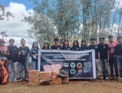 Aliansi Mahasiswa dan Pemuda Toraja Serahkan Bantuan untuk Korban Kebakaran di Sesean Suloara’