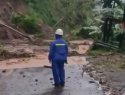 Yang Mau ke Mamuju Arah Majene Tunda Dulu, Ada Longsor di Area Jembatan Bolong