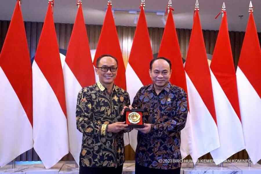 Respon Proposal PJ Gubernur Zudan Kemenkominfo Siap Bantu Pembangunan 18 BTS di Sulbar