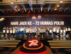 Puncak Peringatan Humas Polri ke-72, Bid Humas Polda Sulbar Raih 2 Penghargaan dari Kapolri