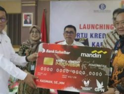 Bupati Majene Resmi melaunching Sosialisasi Kartu Kredit Pemerintah Daerah Kabupaten Majene.