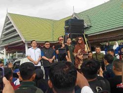 Dinyatakan Menang Lewat Hitung Cepat, Cagub Sulbar SDK Sambangi AST di Majene