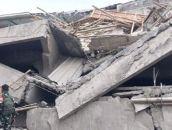 Asrama Putra Ponpes Al-Khoziny Sidoarjo Runtuh, Korban Santri Berjatuhan