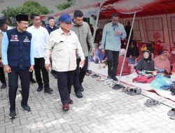 Presiden Prabowo Tinjau Korban Bencana di Langkat