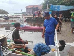 Sat Polairud Polres Polman Datangi Nelayan Meninggal Dunia di Atas Perahu