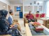 Terima Hidayat Faturrahman, Bau Akram Dai : Pemuda Sulbar Mampu Bersaing di Kancah Internasional