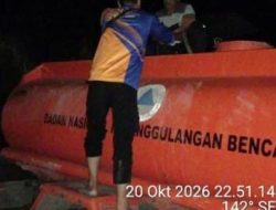 BPBD Sulbar Salurkan 10.000 Liter Air Bersih dan Pantau Perkembangan Karhutla